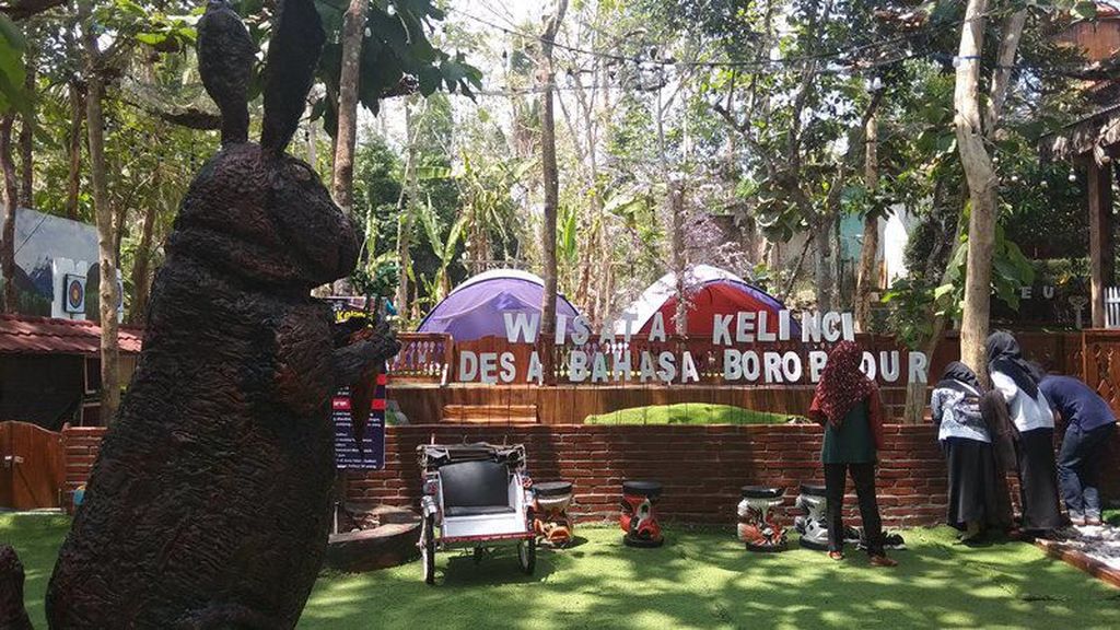 Foto: Belajar Bahasa Inggris Sambil Liburan Dekat Candi Borobudur Foto: Belajar Bahasa Inggris Sambil Liburan Dekat Candi Borobudur