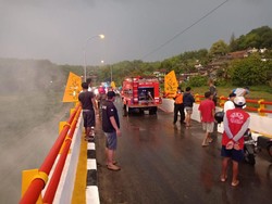 Jembatan Menuju Kawasan Wisata Ziarah Gunung Kemukus Sragen Terbakar