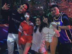 Heboh Legging Warna Kulit Gisel, Para Artis Ini Pernah Memakainya