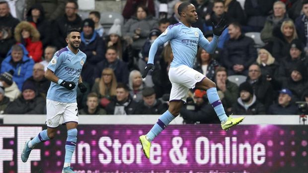 Raheem Sterling sempat membawa Manchester City unggul di babak pertama.