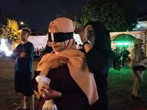 Menguak Mitos Tutup Mata Lewati Pohon Beringin di Yogya