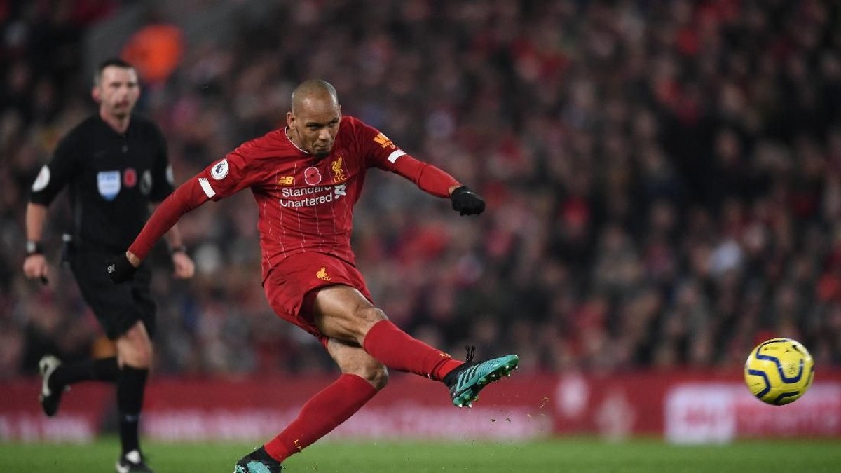Fabinho comeback saat Liverpool menghadapi Manchester United besok (Laurence Griffiths/Getty Images)