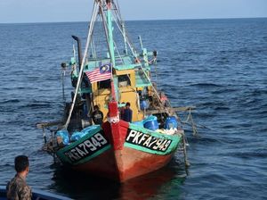 Kapal Malaysia Kena Ciduk di Selat Malaka