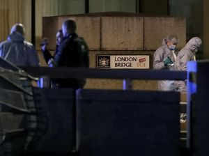 Amankan Pelaku Sebelum Polisi Tiba, Sejumlah Warga London Dipuji Pahlawan Amankan Pelaku Sebelum Polisi Tiba, Sejumlah Warga London Dipuji Pahlawan
