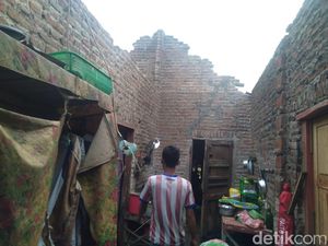 Angin Kencang Terjang Jombang, Puluhan Rumah Rusak, 3 Warga Luka