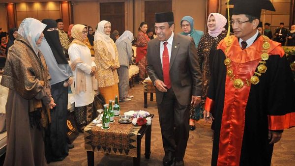 Menag Fachrul Razi Hadiri Wisuda PTIQ