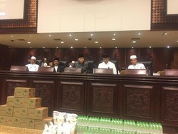 Anies: Pemprov DKI Akan Fasilitasi Produk Pangan Milik Ikatan Persaudaraan Haji