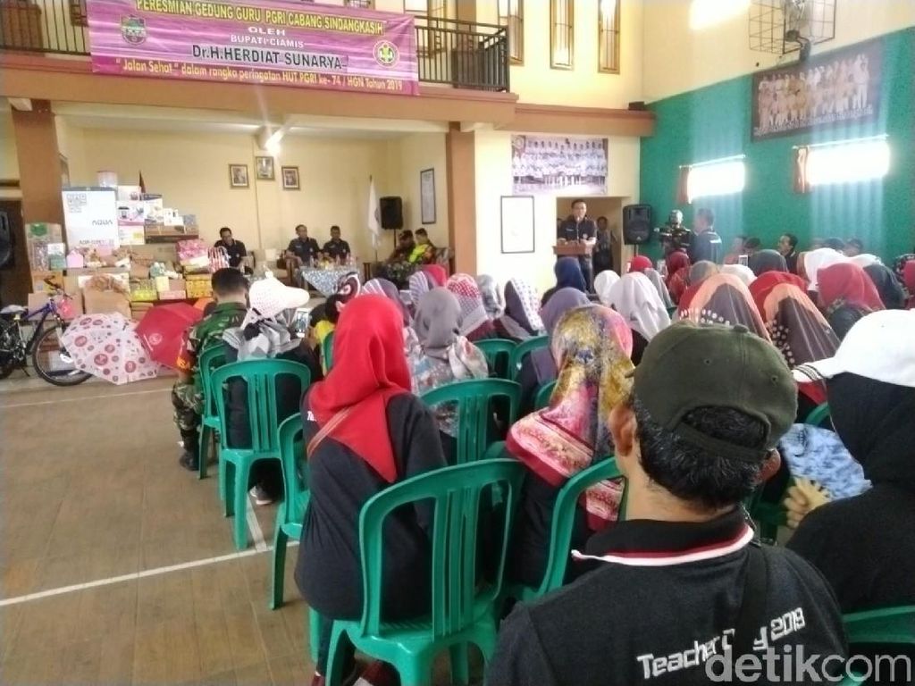 Bupati Ciamis Minta Guru Sosialisasikan Program Magrib Mengaji Bupati Ciamis Minta Guru Sosialisasikan Program Magrib Mengaji