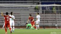 Usaha Vietnam menyamakan kedudukan akhirnya membuahkan hasil di menit ke-64. Gol itu dicetak oleh Nguyen Tanh Chung.
