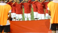 Indonesia menurunkan pemain seperti Nadeo Argawinata, Dodi Alekvan Djin, Bagas Adi, Andy Setyo, Asnawi Mangkualam, Zulfiandi, Rachmat Irianto, Sani Rizky, Irkham Zahrul Milla, Saddil Ramdani, dan Osvaldo Haay.