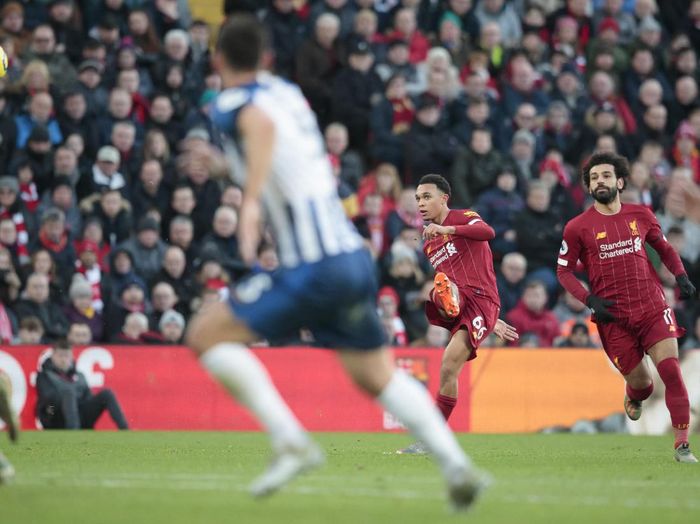 Liverpool Vs Brighton Liverpool mengalahkan Brighton 2-1 di Anfield, Sabtu (30/11/2019)