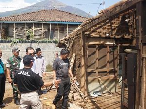 71 Rumah Rusak Diterjang Angin di Magelang, Bupati: Waspada Pancaroba