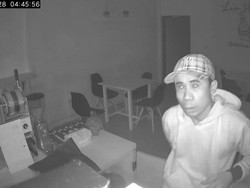 Terlihat Jelas, Tampang Pelaku Pembobol Kafe di Jaktim