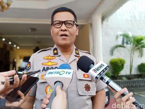 Polri 205 Ribu Kali Bubarkan Kerumunan Massa Selama Pandemi Corona Polri 205 Ribu Kali Bubarkan Kerumunan Massa Selama Pandemi Corona
