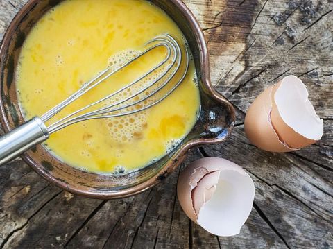 3 Tips Menggoreng Telur agar Minyak Tak Berbusa, Sepele Tapi Penting