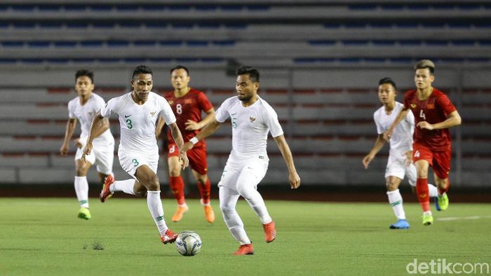 Timnas Indonesia U-22 turun ke peringkatt ketiga Klasemen Grup B SEA Games 2019. (Foto: Grandyos Zafna/detikcom) Timnas Indonesia U-22 turun ke peringkatt ketiga Klasemen Grup B SEA Games 2019. (Foto: Grandyos Zafna/detikcom)