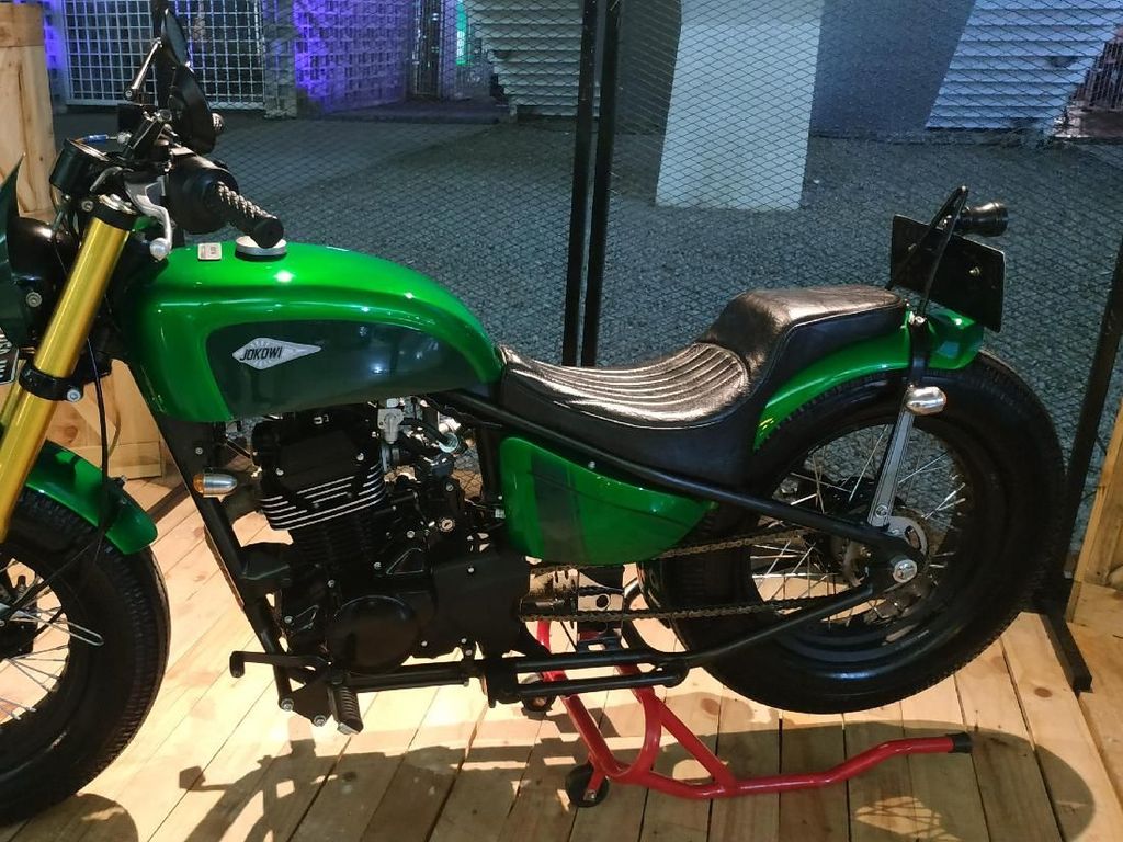 Motor Custom Milik Jokowi Mejeng di IIMS Motobike Expo Motor Custom Milik Jokowi Mejeng di IIMS Motobike Expo