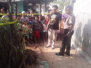 Geger Penemuan Mayat Bayi di Semak Halaman Rumah Pandeglang