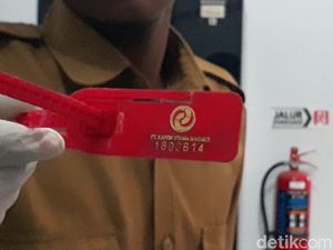 PT RUM Bantah Buang Limbah Beracun di Pekarangan Warga Brebes PT RUM Bantah Buang Limbah Beracun di Pekarangan Warga Brebes