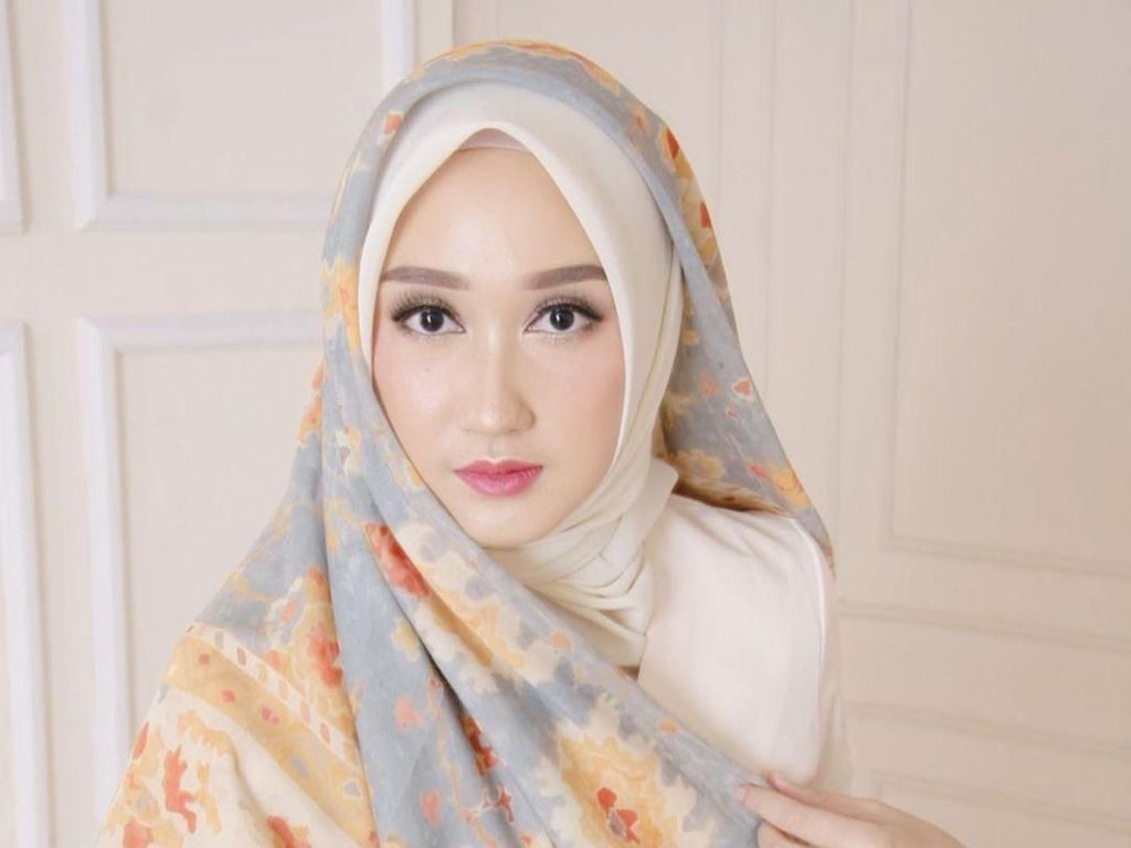 Dian Pelangi Ungkap Kisah Cintanya dari Pengajian ke Pelaminan Dian Pelangi Ungkap Kisah Cintanya dari Pengajian ke Pelaminan