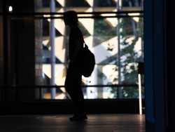 Marak Tawaran Jasa Membuat Tugas Kuliah Bagi Mahasiswa China di Australia