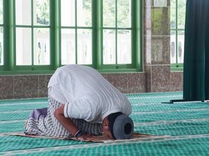 Sholat Tahiyatul Masjid Jumat: Niat, Tata Cara dan Waktunya Sholat Tahiyatul Masjid Jumat: Niat, Tata Cara dan Waktunya