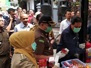 BBPOM Bandung Musnahkan Produk Ilegal Senilai Rp 4,9 Miliar BBPOM Bandung Musnahkan Produk Ilegal Senilai Rp 4,9 Miliar