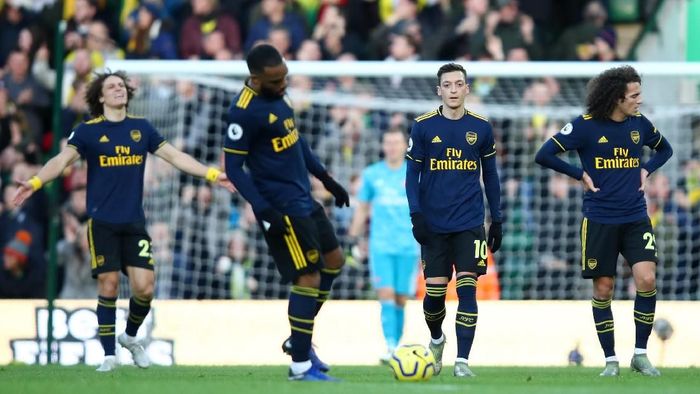 Puasa kemenangan Arsenal berlanjut usai cuma bermain imbang melawan Norwich City di lanjutan Liga Inggris (Foto: Julian Finney/Getty Images) Puasa kemenangan Arsenal berlanjut usai cuma bermain imbang melawan Norwich City di lanjutan Liga Inggris (Foto: Julian Finney/Getty Images)