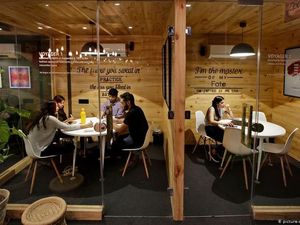 Dari Meja, Kursi hingga Ponsel, Milenial India Gemar Sewa Berbagai Perabot