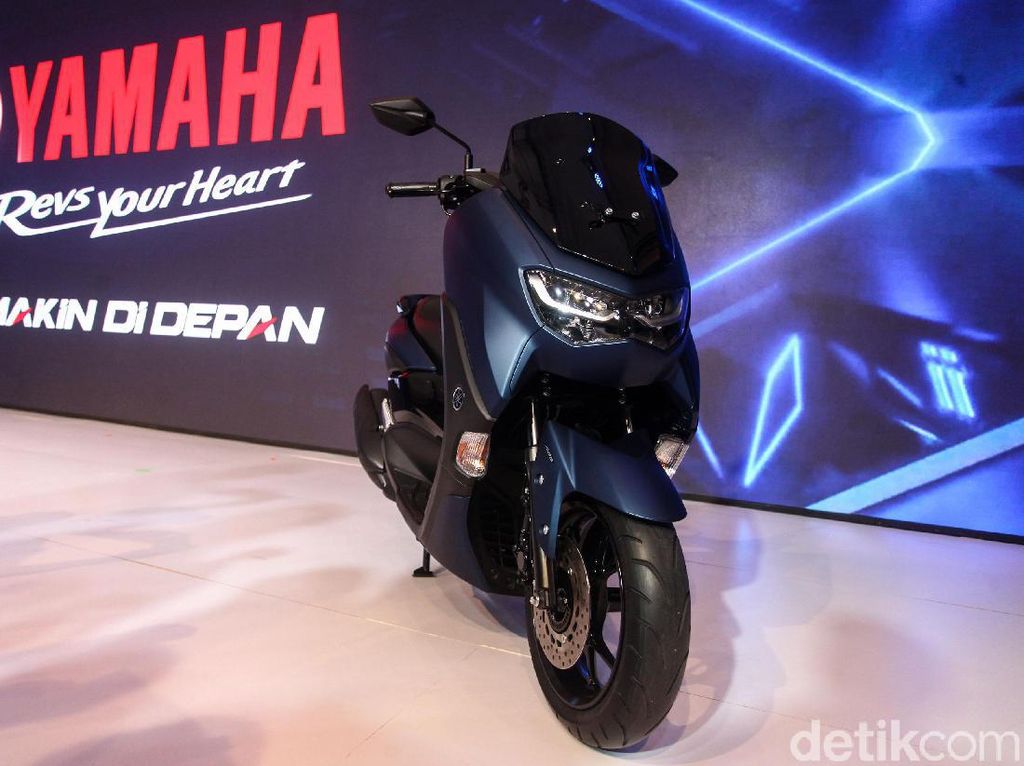 Komparasi Spek Yamaha Nmax 2020 Vs Honda ADV 150, Pilih Mana?