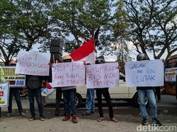 Terminal Seloaji Diluruk, Massa Tuntut Tertibkan Armada Tak Sesuai Trayek