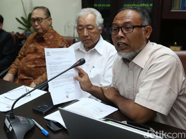 Konflik Badan Arbitrase Berlanjut