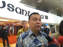 Andi Arief Bela Gubernur Sumbar, Dasco: Buktinya Diinterpelasi