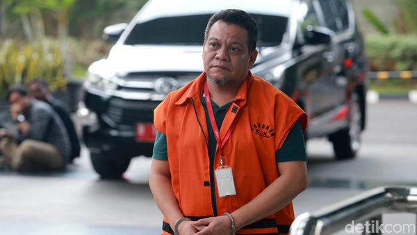 Eks Kadis PU Kota Medan Isa Anshari Diperiksa KPK