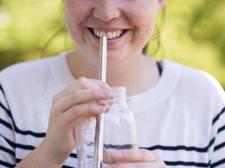 Pilih Sedotan Stainless Steel atau Kaca untuk Gaya Hidup Ramah Lingkungan?