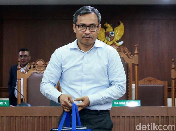 Sidang Lanjutan Pengacara TW Si Penyabet Hakim