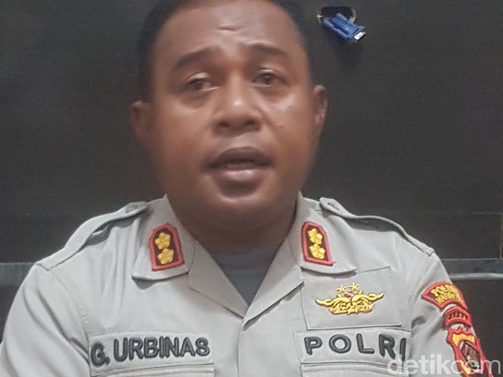 4 Mahasiswa yang Bawa Bintang Kejora di Gereja Abepura Papua Dilepas 4 Mahasiswa yang Bawa Bintang Kejora di Gereja Abepura Papua Dilepas