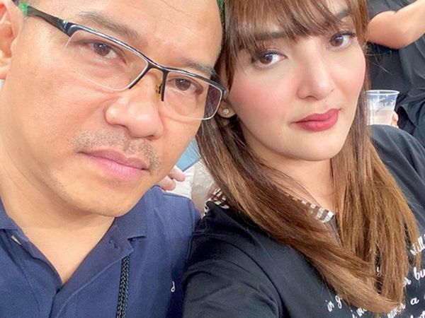 Mangkir Sidang, Ini Momen Ashanty dan Anang Nonton U2