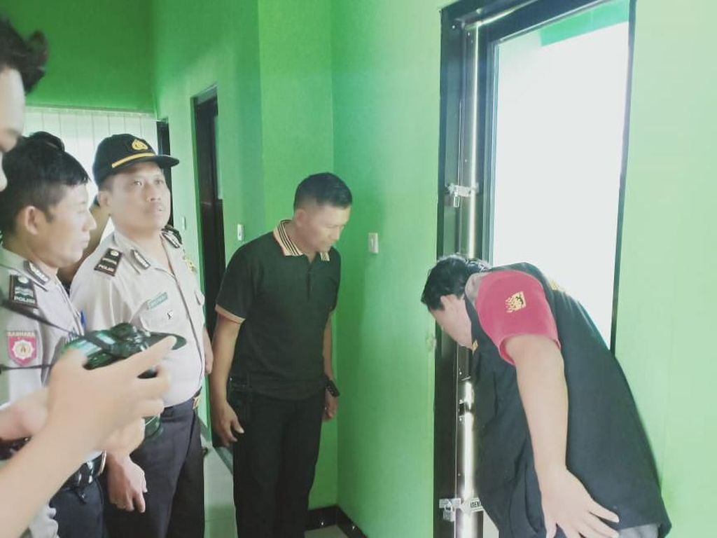 79 Buku Nikah di KUA Sragen Raib Digondol Maling, Mau Buat Apa? 79 Buku Nikah di KUA Sragen Raib Digondol Maling, Mau Buat Apa?