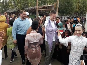 Intip Keseruan Jalan-jalan Para Dubes dan Keluarga di Brebes