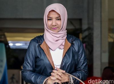 KPK Periksa Eks Bupati Kukar soal Pencucian Uang