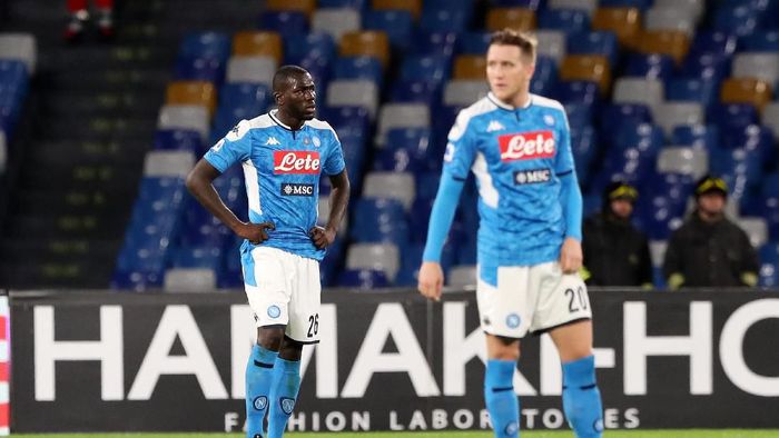 Napoli gagal menang lagi di Liga Italia. Mereka malah dapat malu setelah dikalahkan Bologna di kandang sendiri (Francesco Pecoraro/Getty Images) Napoli gagal menang lagi di Liga Italia. Mereka malah dapat malu setelah dikalahkan Bologna di kandang sendiri (Francesco Pecoraro/Getty Images)