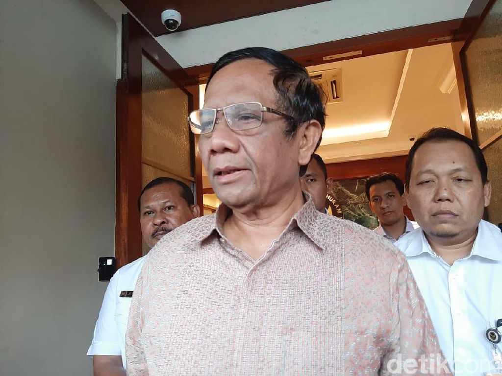 Jafar Shodiq Hina Maruf, Mahfud Md: Biar Hukum yang Bekerja Jafar Shodiq Hina Maruf, Mahfud Md: Biar Hukum yang Bekerja