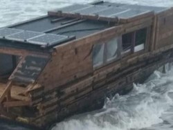 Kisah Kapal Hanyut dan Seberangi Lautan Sejauh 3.200 Km