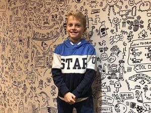 Wow! Pintar Bikin Coretan Bocah 10 Tahun Ini Dipekerjakan Restoran