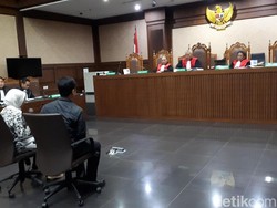 CCTV Pertemuan Nyoman Bahas Commitment Fee Dibongkar Jaksa KPK