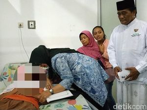 Nasib Jariyah yang Tak Bisa Melihat Gara-gara Benjolan di Kedua Mata