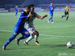 Menurun Lagi, Persib Butuh Dukungan Penuh Bobotoh Menurun Lagi, Persib Butuh Dukungan Penuh Bobotoh
