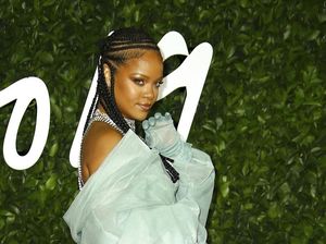 Skincare Rihanna Belum Rilis, Sudah Dijual Lagi 5 Kali Lipat Lebih Mahal Skincare Rihanna Belum Rilis, Sudah Dijual Lagi 5 Kali Lipat Lebih Mahal