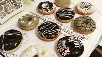 Donat Aneka Topping Ada Di Sini